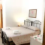 Appartamento La Saracina Apartment *