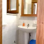 Appartamento La Saracina Apartment *