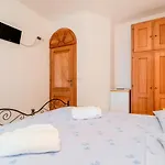 Апартаменты La Saracina *